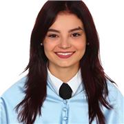 Maestra de Primaria imparte clases de todas las asignaturas a niños de 6 a 12 años